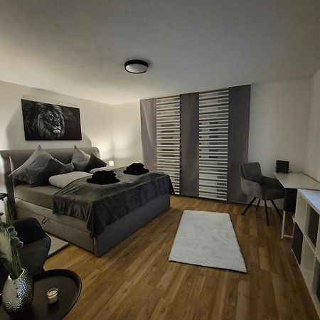 Ruheoase Mitten In Der Stadt 피라마센스 외부 사진